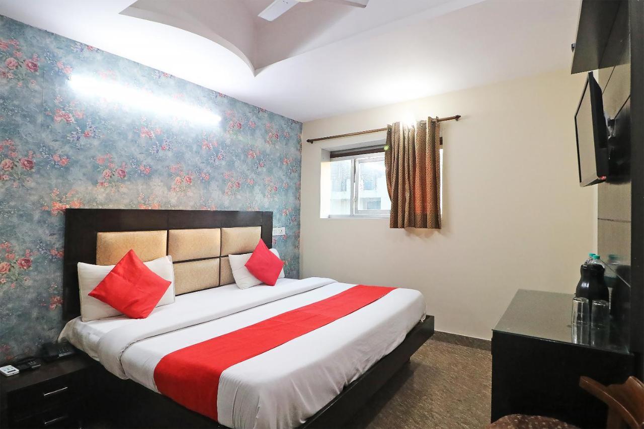 ניו דלהי Hotel Westend Holiday Home 5 Mint From Nizamuddin Railway Station מראה חיצוני תמונה