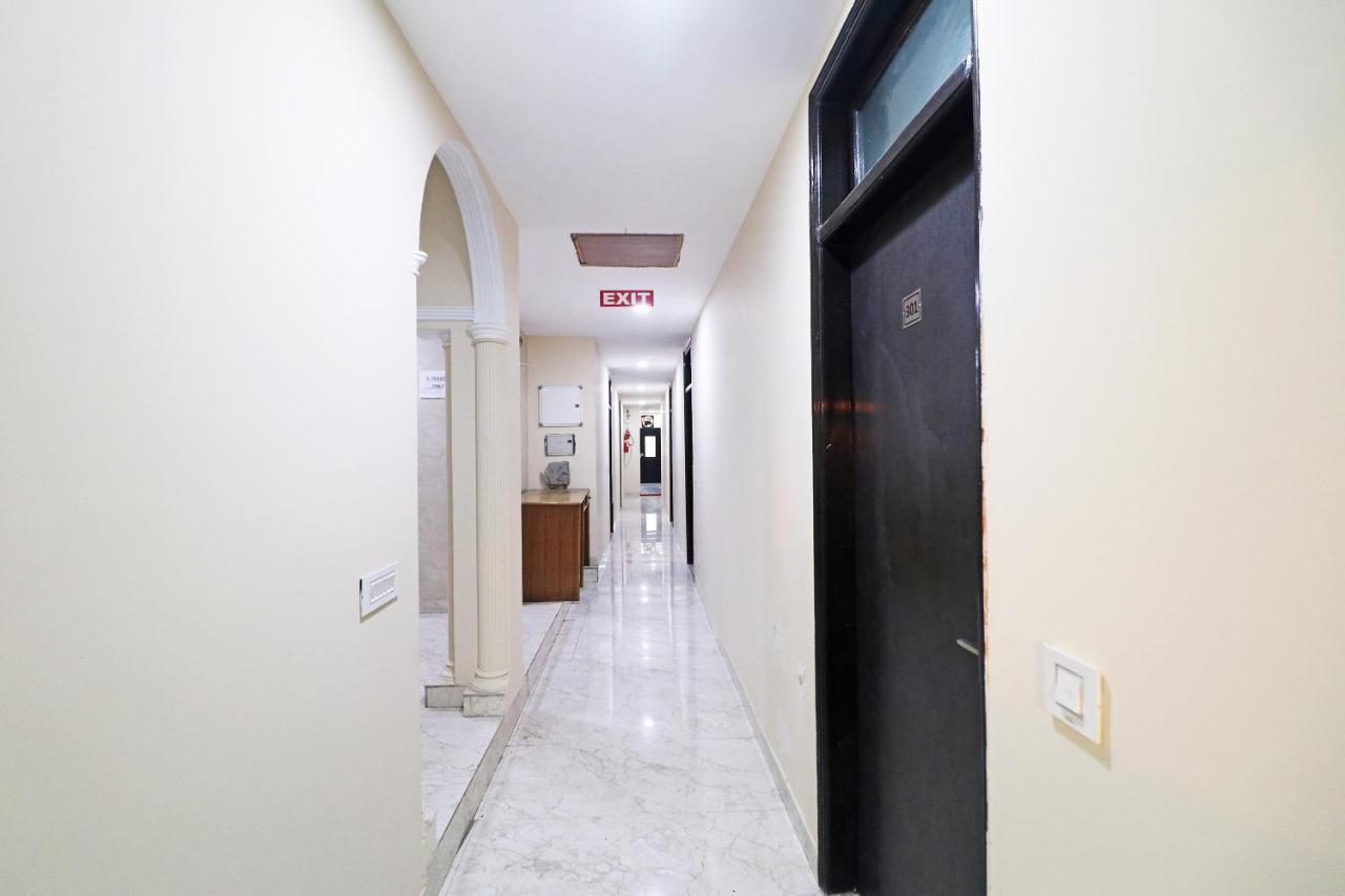 ניו דלהי Hotel Westend Holiday Home 5 Mint From Nizamuddin Railway Station מראה חיצוני תמונה