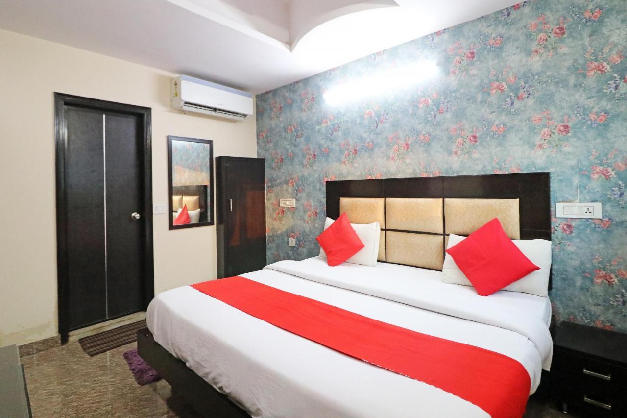 ניו דלהי Hotel Westend Holiday Home 5 Mint From Nizamuddin Railway Station מראה חיצוני תמונה